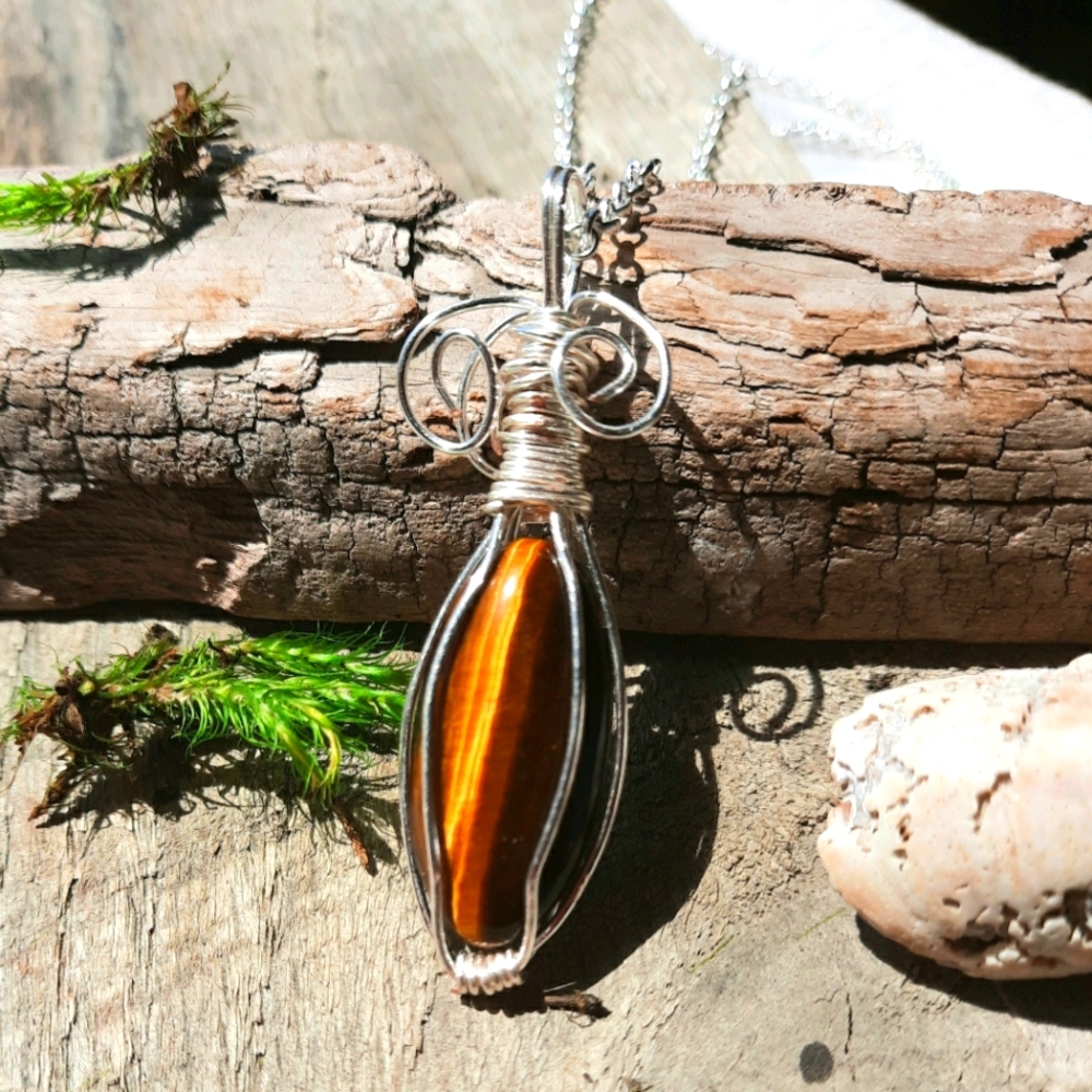 Wirewrapped Tiger's Eye Pendant Necklace